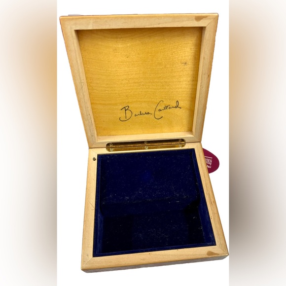 Barbara Cartland Music Box Gone With The Wind 1984 Heirloom Tradition  578/5000 - Picture 4 of 5